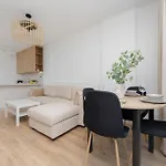 Siedmiogrodzka With Balcony & Parking Wola By Renters Lejlighed