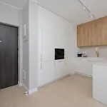 Lejlighed Siedmiogrodzka With Balcony & Parking Wola By Renters Warszawa