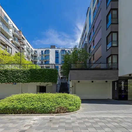 Siedmiogrodzka With Balcony & Parking Wola By Renters Apartment