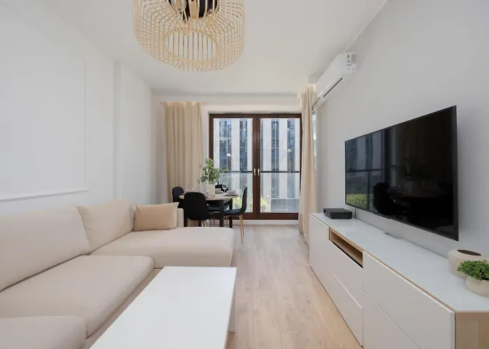 Siedmiogrodzka With Balcony & Parking Wola By Renters *