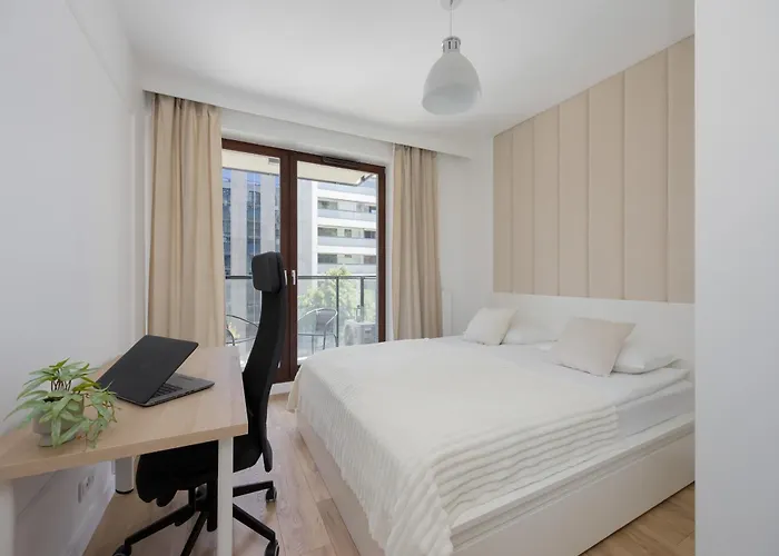 Siedmiogrodzka With Balcony & Parking Wola By Renters * وارسو