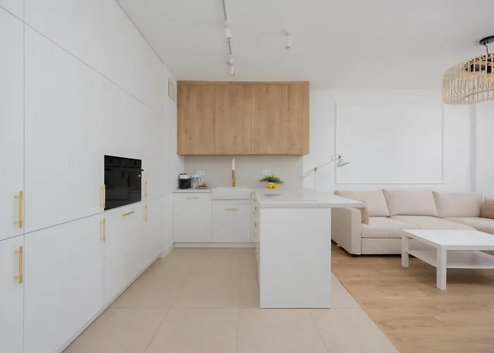 Siedmiogrodzka With Balcony & Parking Wola By Renters