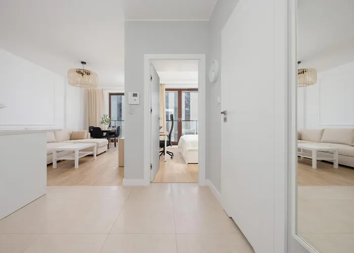 شقة Siedmiogrodzka With Balcony & Parking Wola By Renters