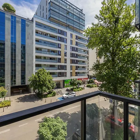 Siedmiogrodzka With Balcony & Parking Wola By Renters Varsó