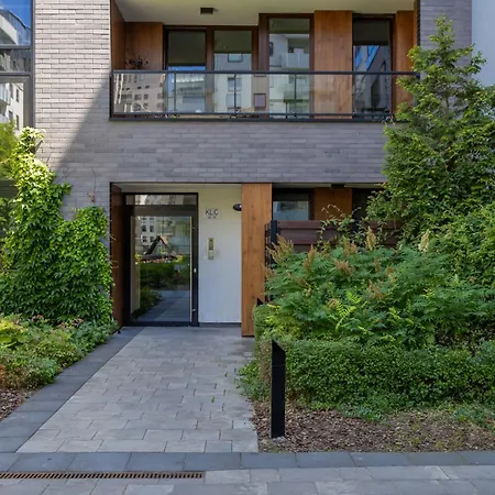 Siedmiogrodzka With Balcony & Parking Wola By Renters * Varsó